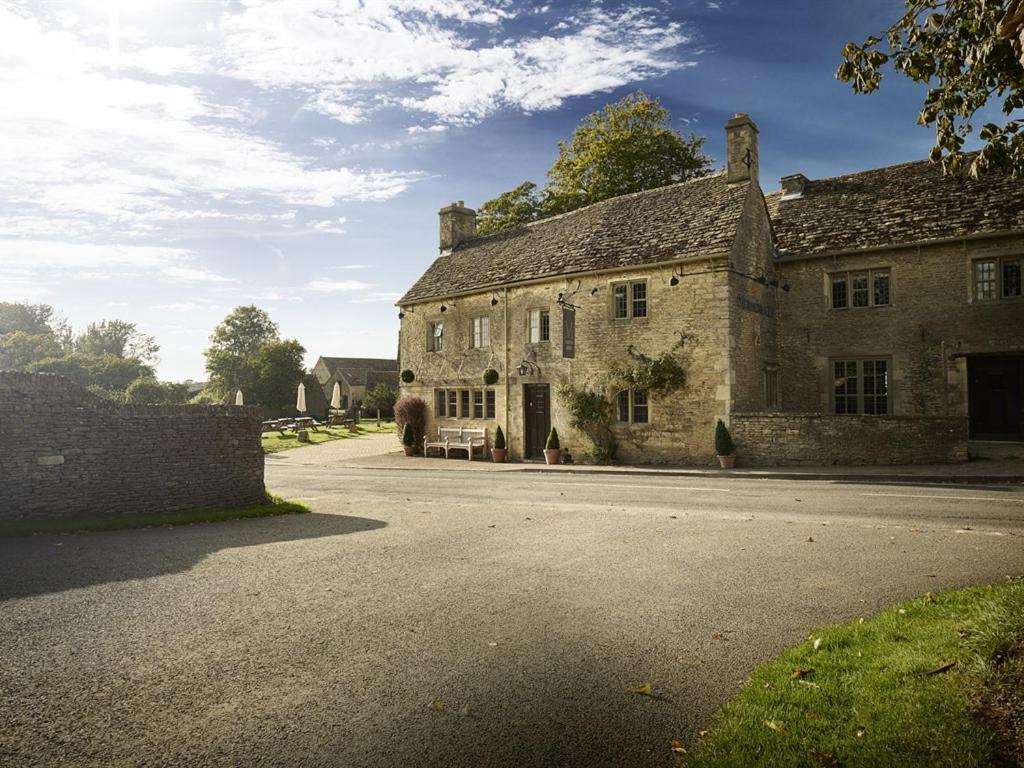 Hotel The Masons Arms Cirencester Esterno foto