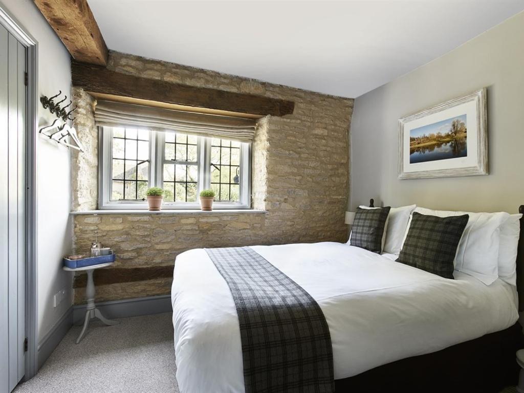 Hotel The Masons Arms Cirencester Esterno foto