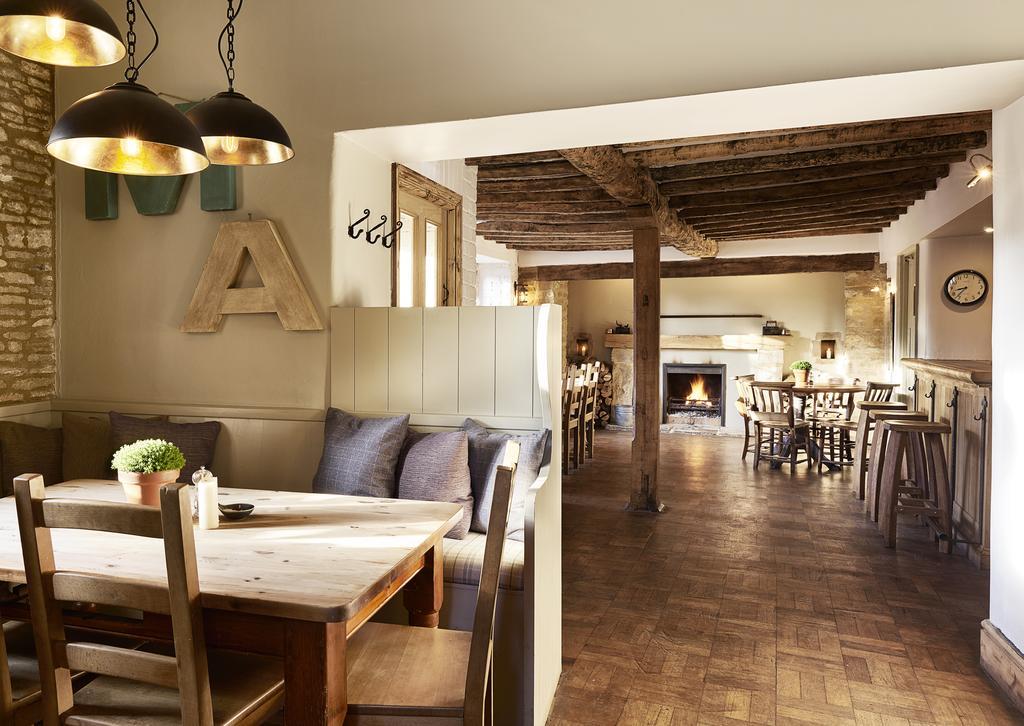 Hotel The Masons Arms Cirencester Esterno foto